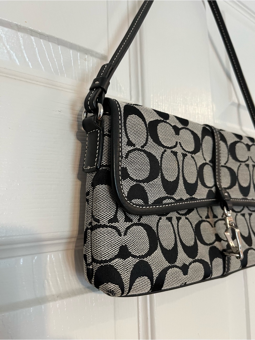 Coach Signature Black & Gray Hampton Clip Demi Shoulder Bag Vintage - Picture 3 of 16